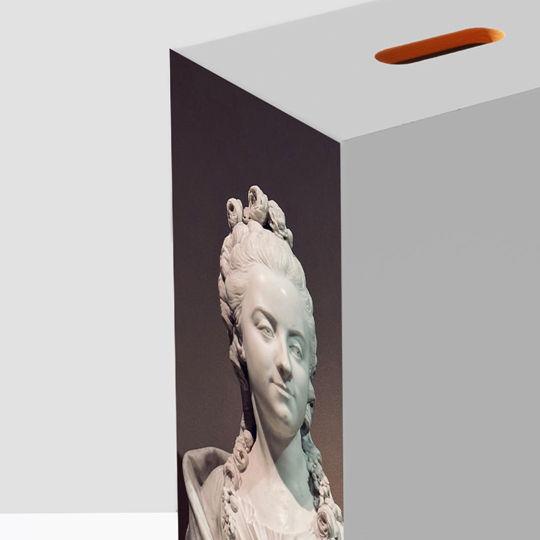 40-the apple box-Genevieve-the photography series-ABS Ilan Rubin