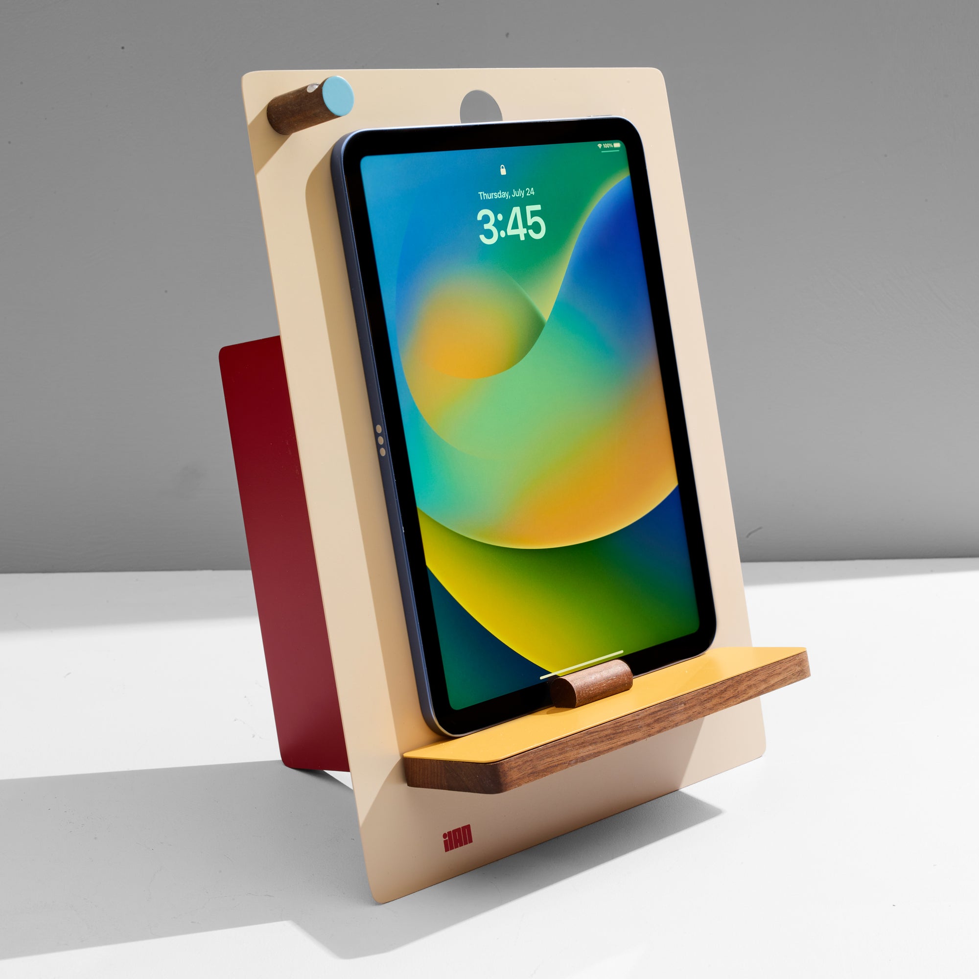 20-the easel - beige