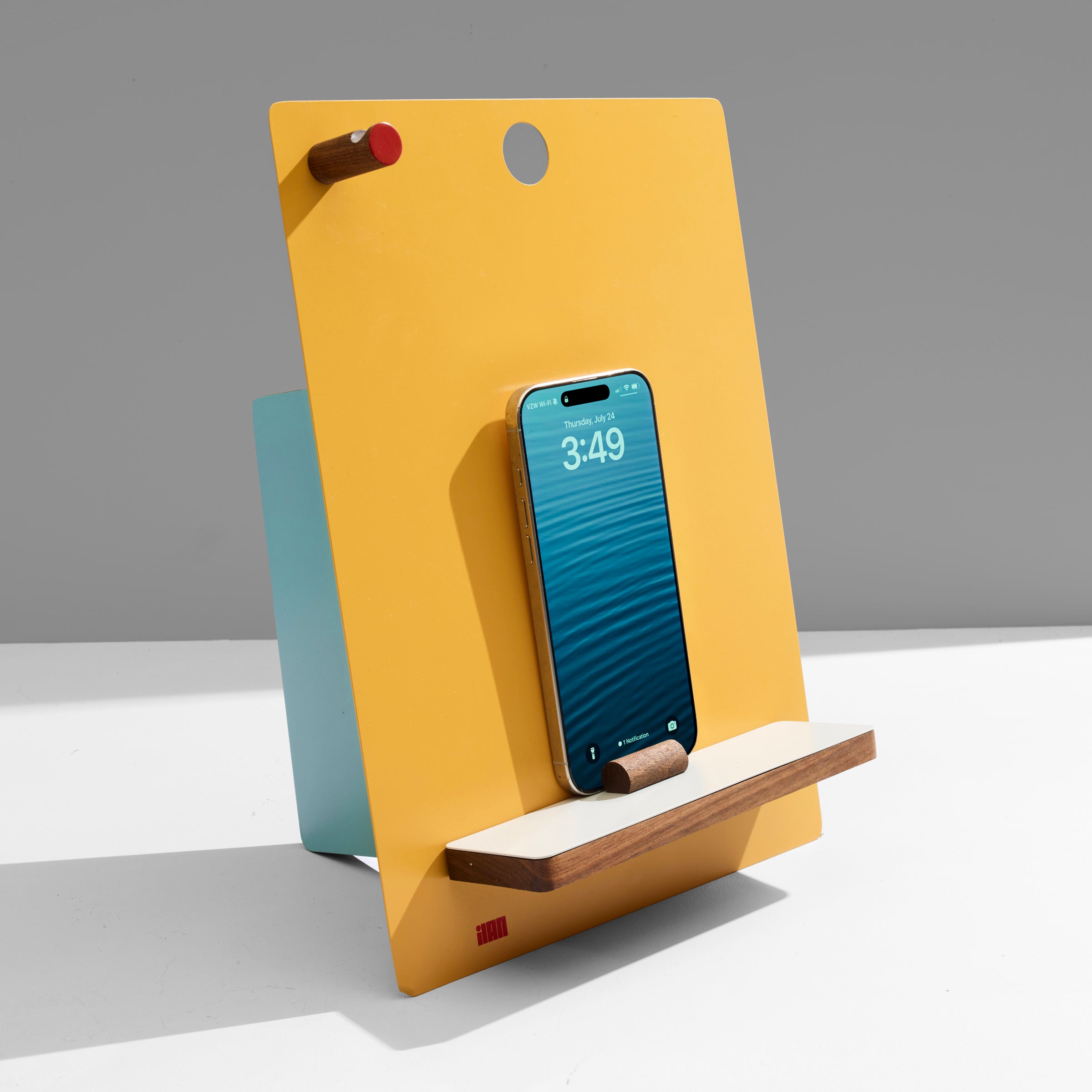 the easel - orange