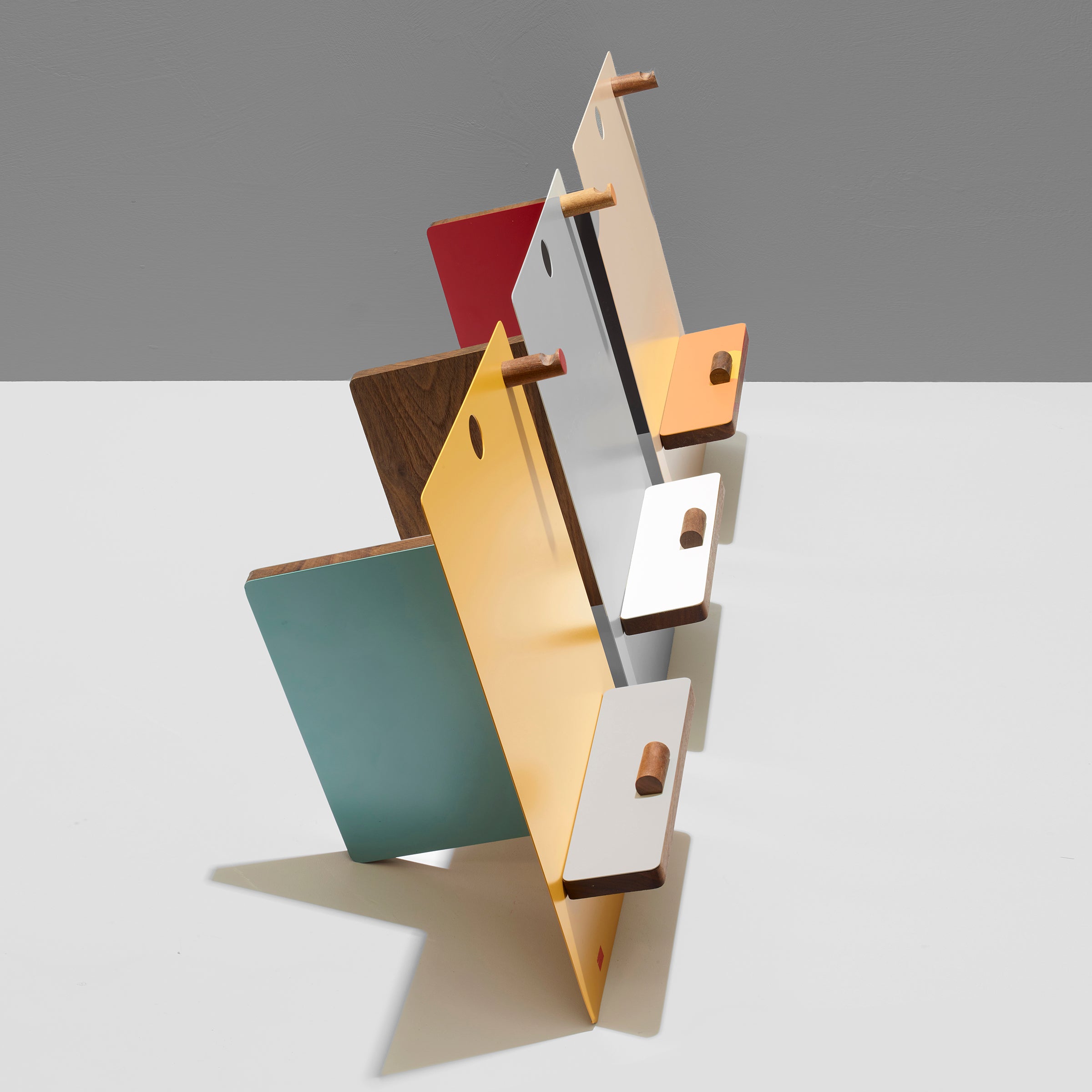 the easel - beige