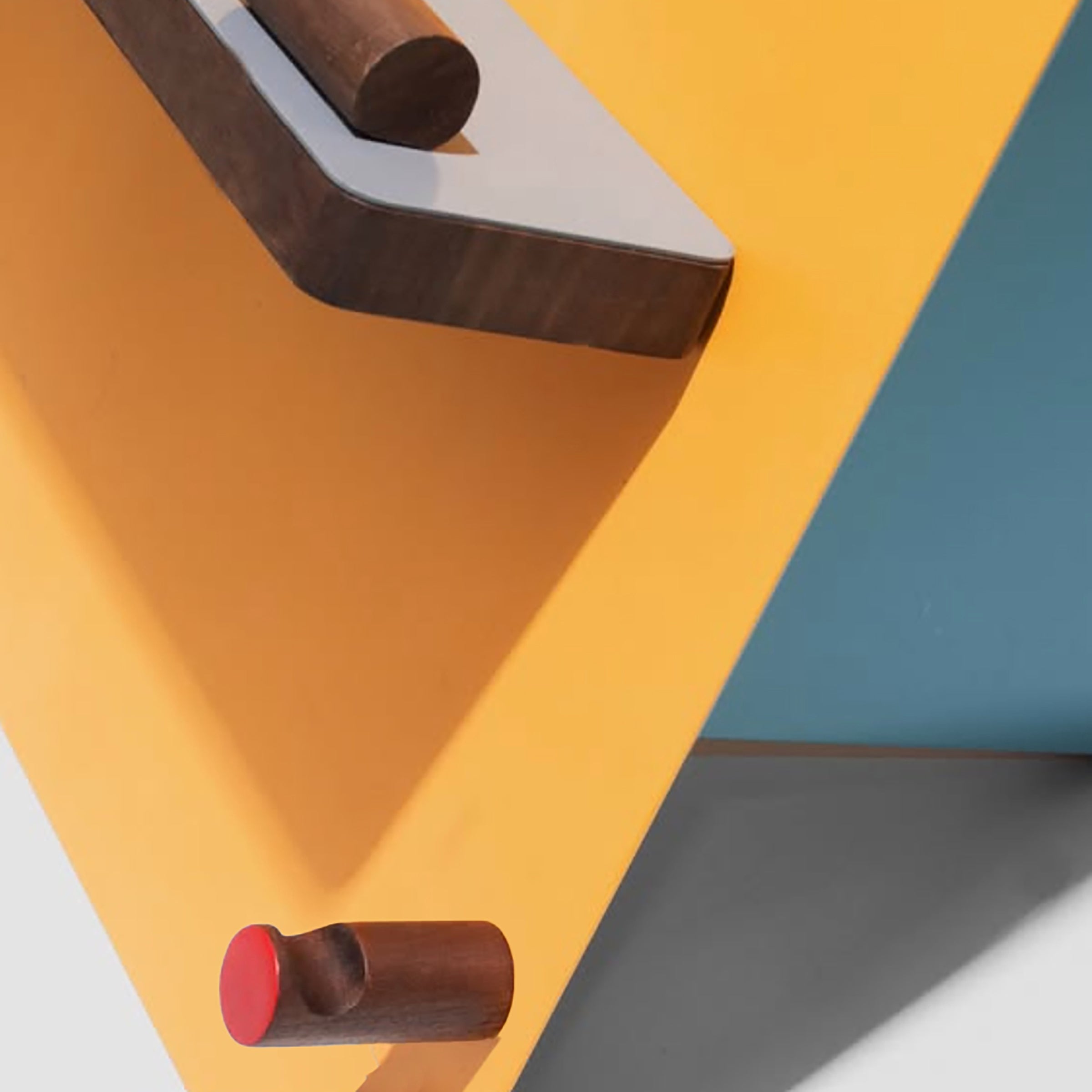 the easel - orange