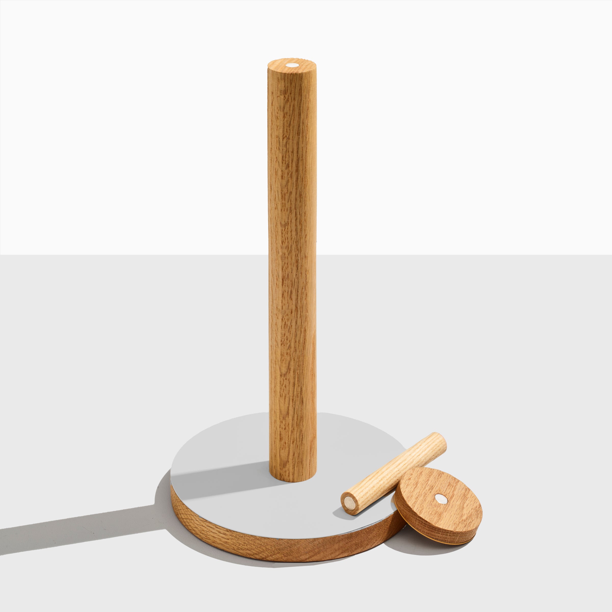 the paper towel keeper - oak/gray