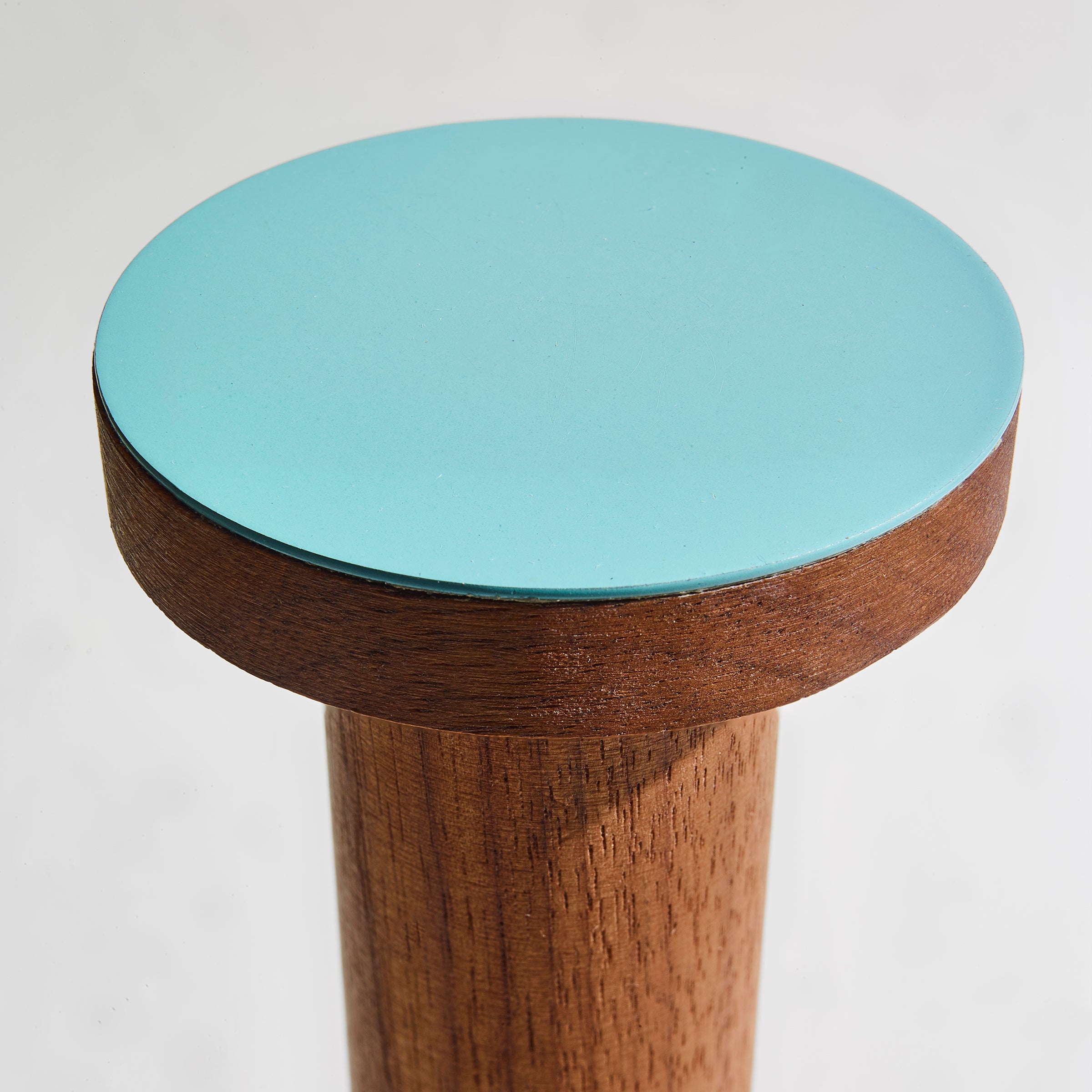 01-the paper towel keeper - walnut/orange