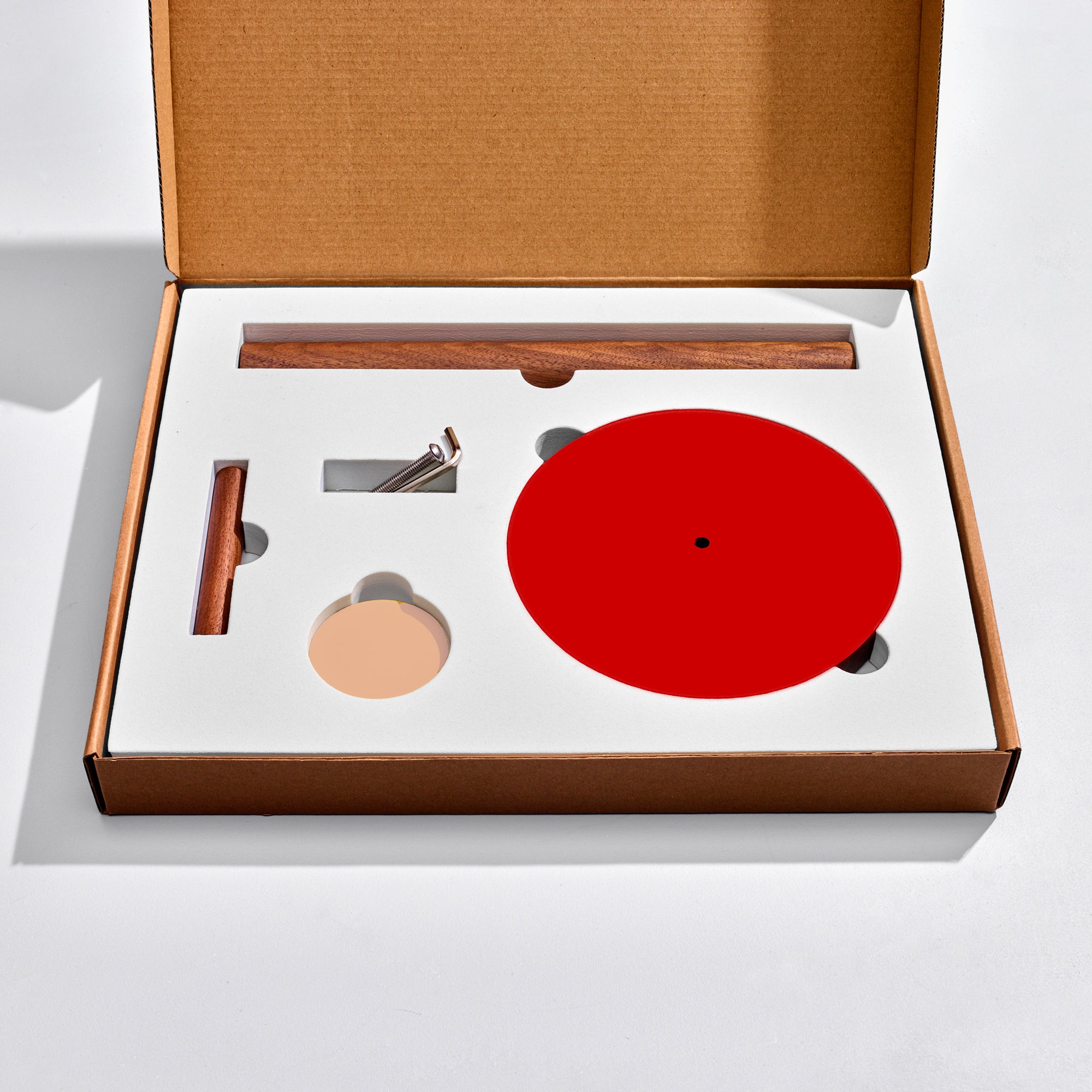 04-the paper towel keeper - walnut/red