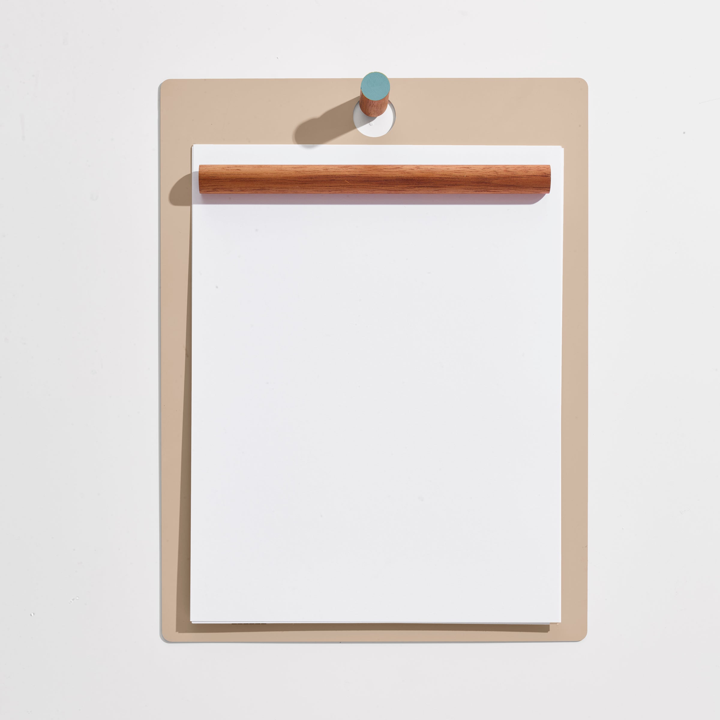 the magnetic clipboard-light-brown