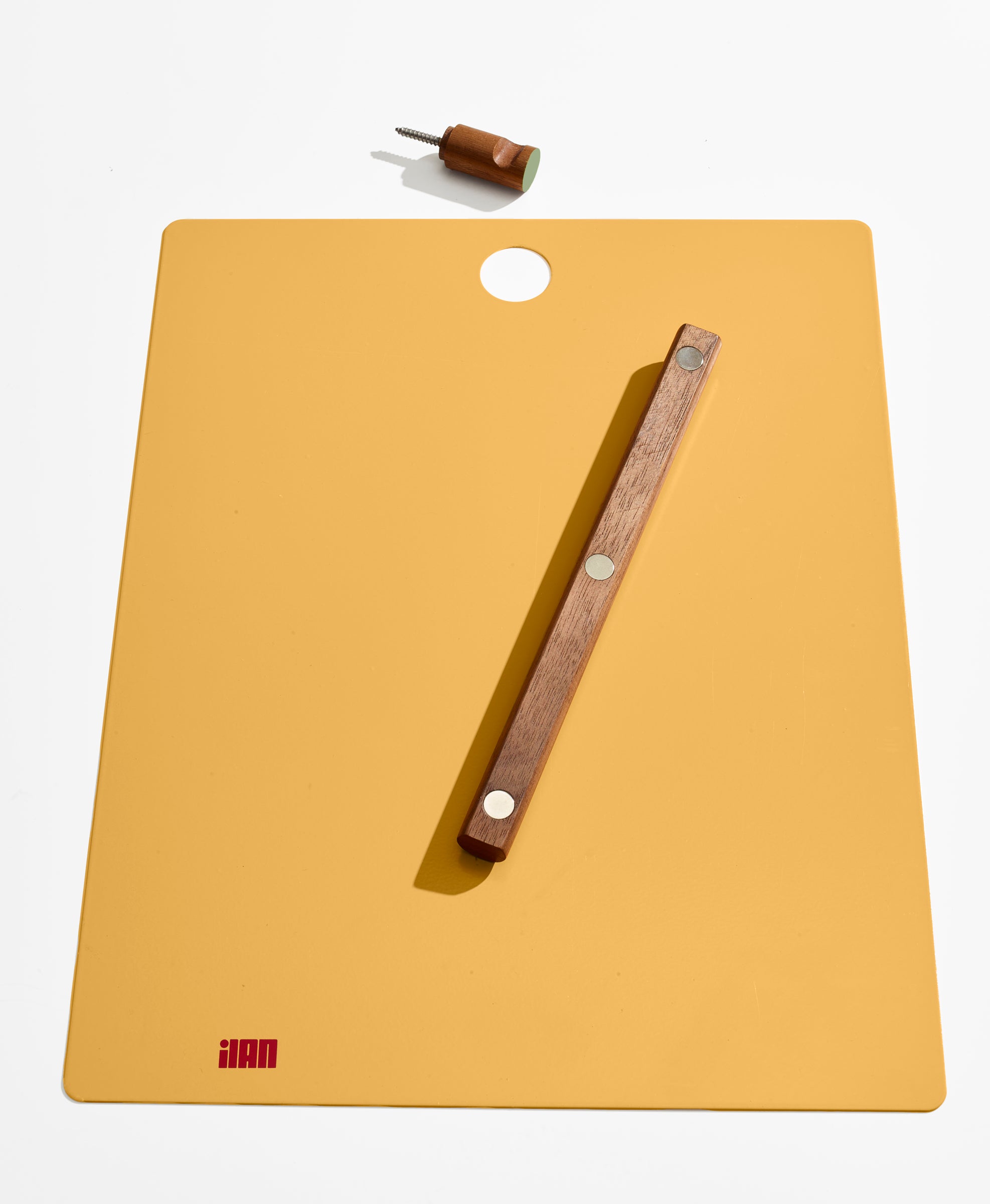 the magnetic clipboard-orange