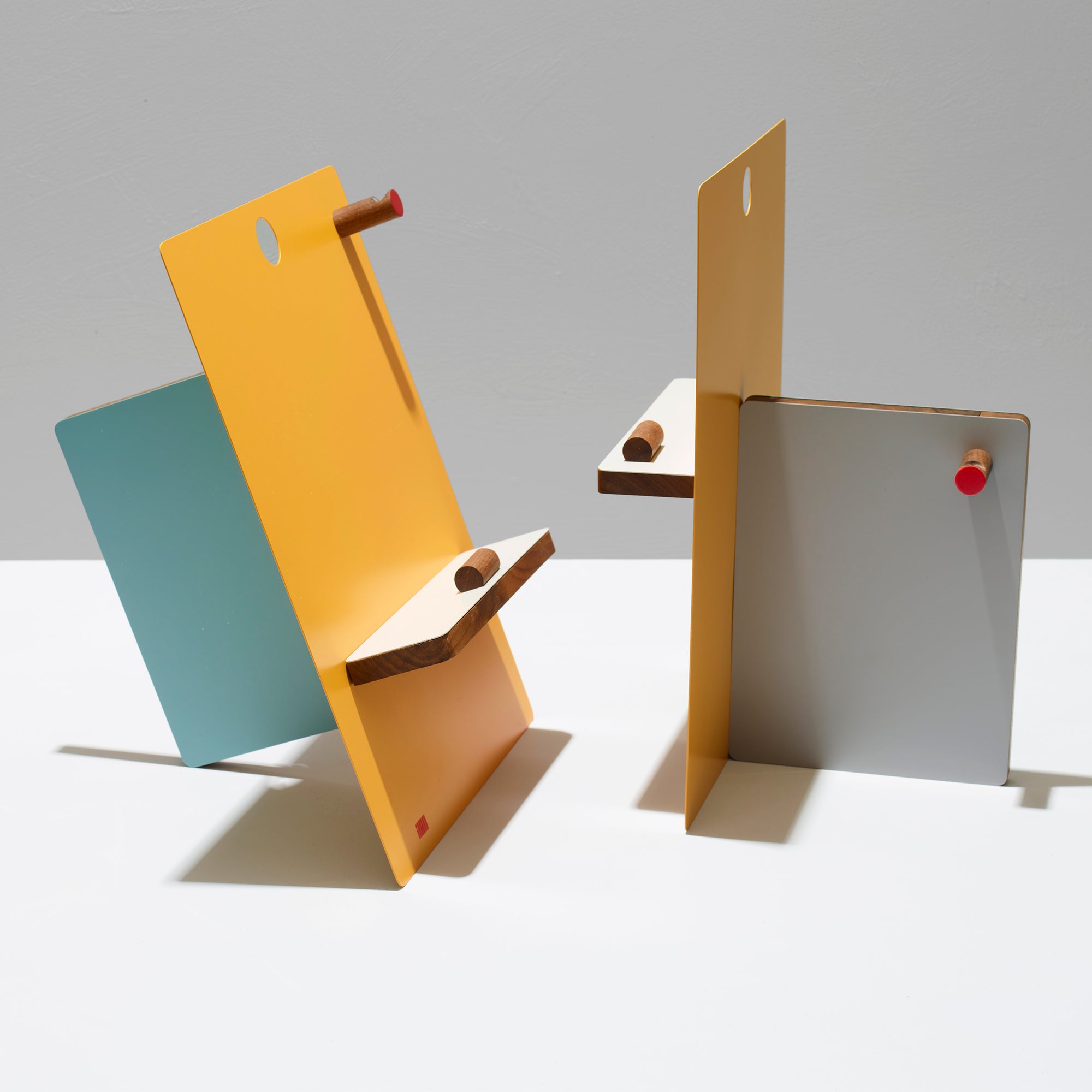 21-the easel - orange