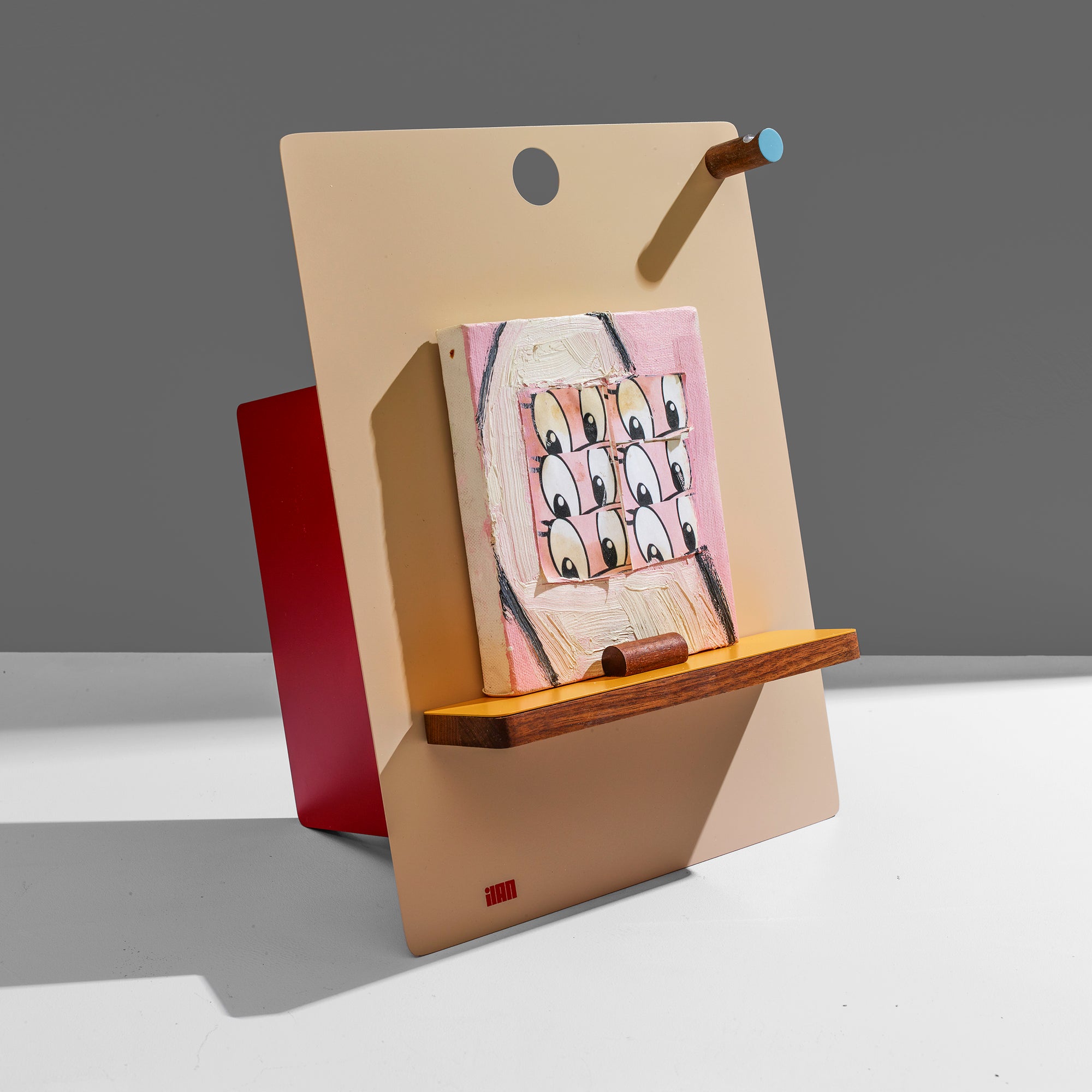 20-the easel - beige