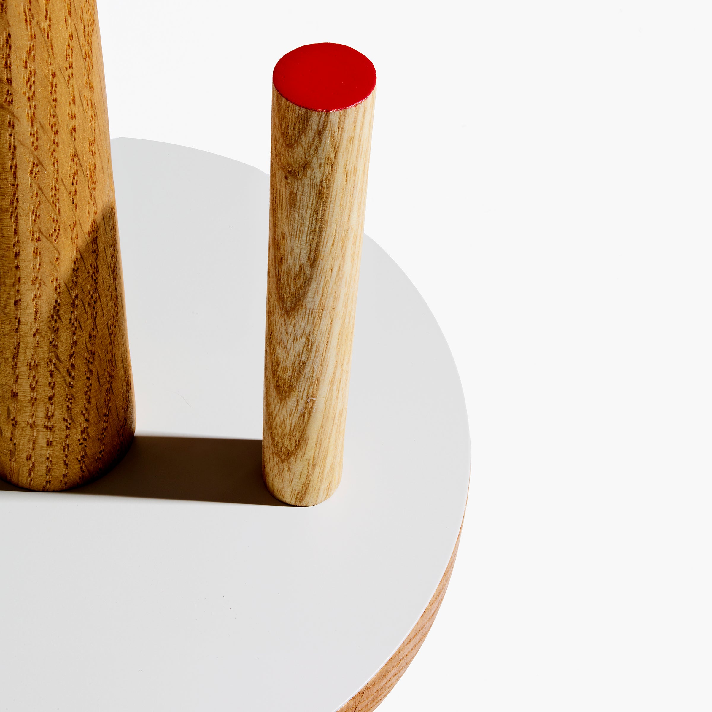 the paper towel keeper - oak/gray