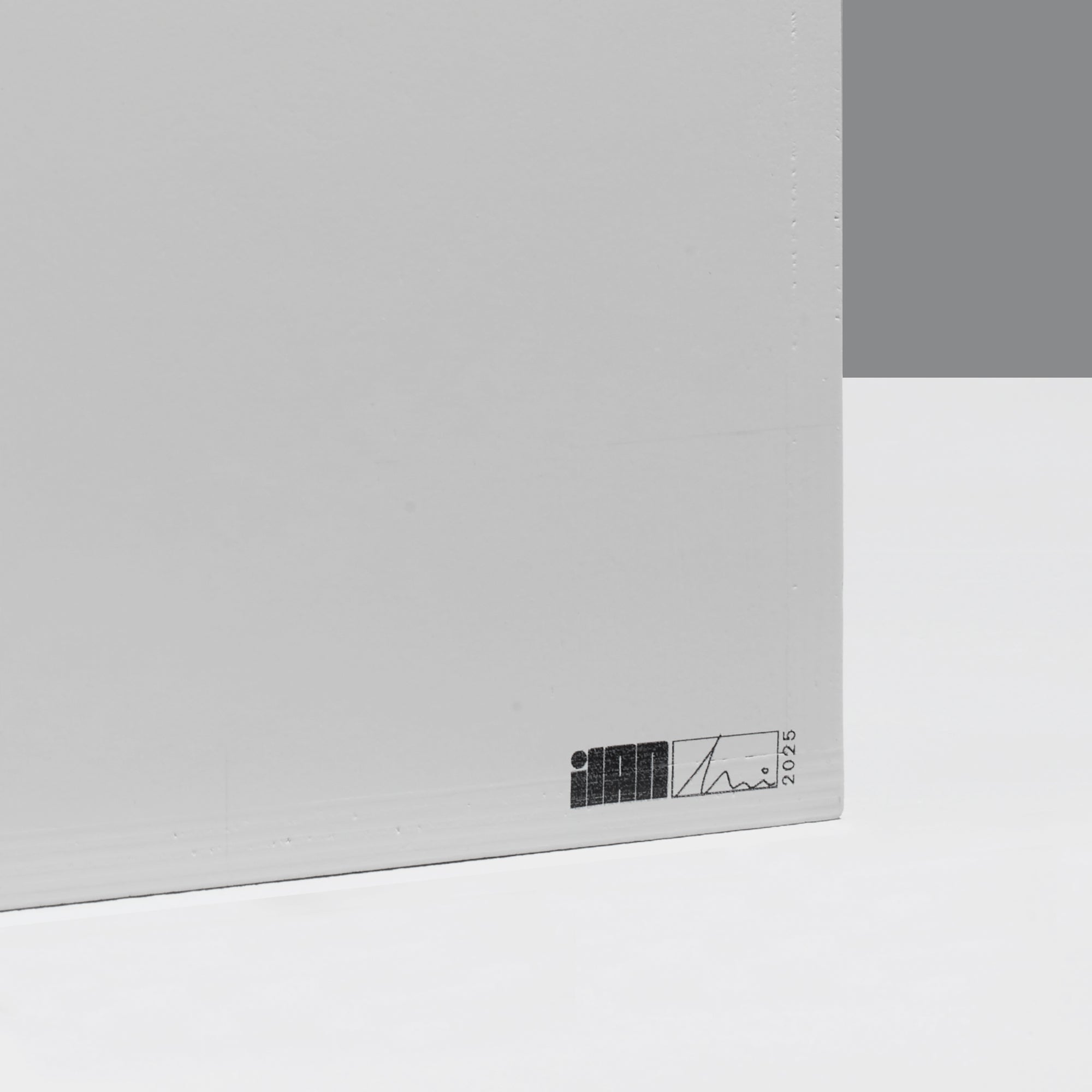 39-The apple box-the Photography series-ABS Ilan Rubin